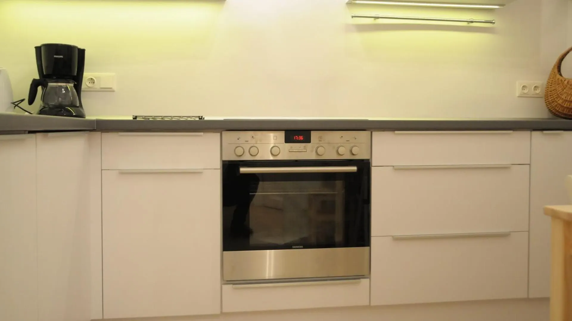 Completely Renovated Apartment Top 16 - Easy Self Check In Viena 0*,  Áustria